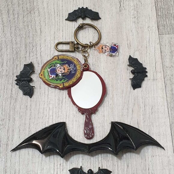 Unisex Evil Queen Snow White And 7 Dwarfs Key Chain Key Ring Handbag Accessory - Picture 3 of 4